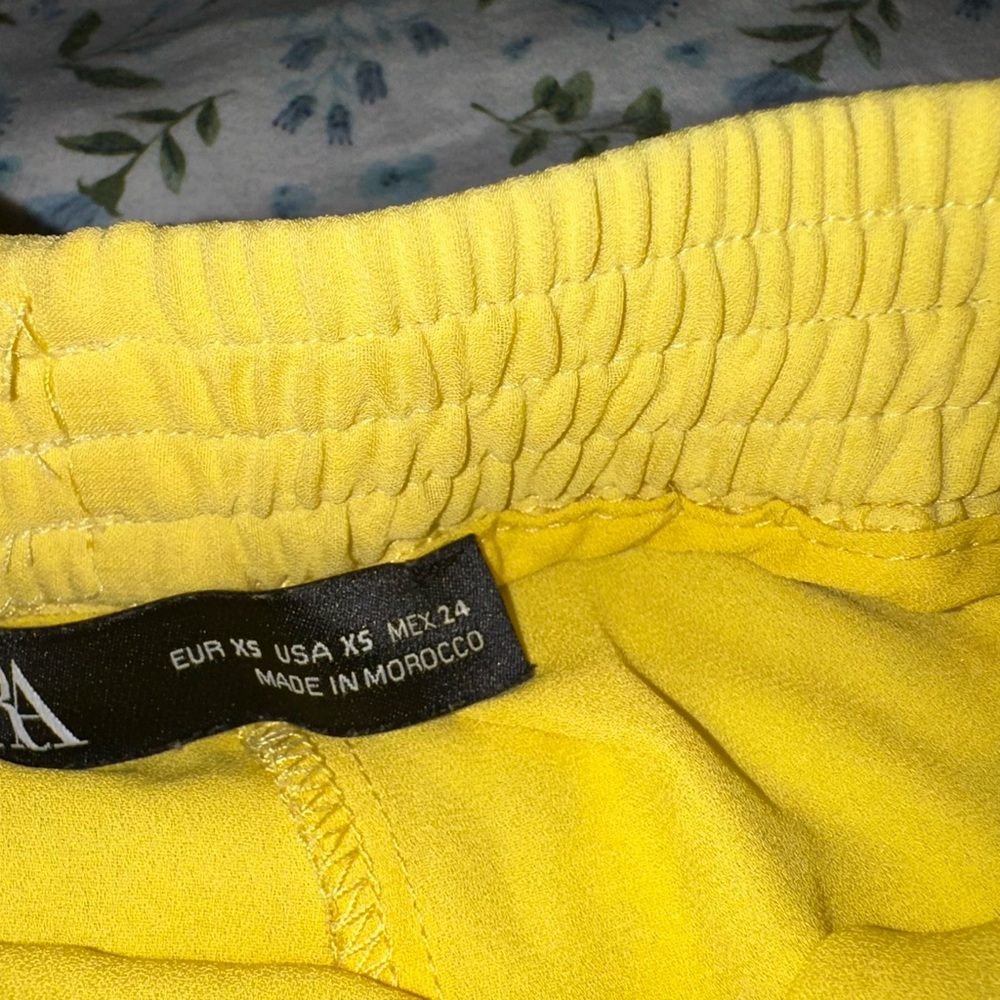 Zara Women Yellow Skirt With Short Underneath Size XS - Picture 7 of 13